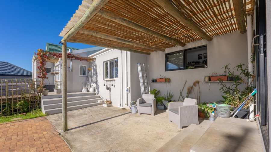 To Let 3 Bedroom Property for Rent in Bredasdorp Western Cape
